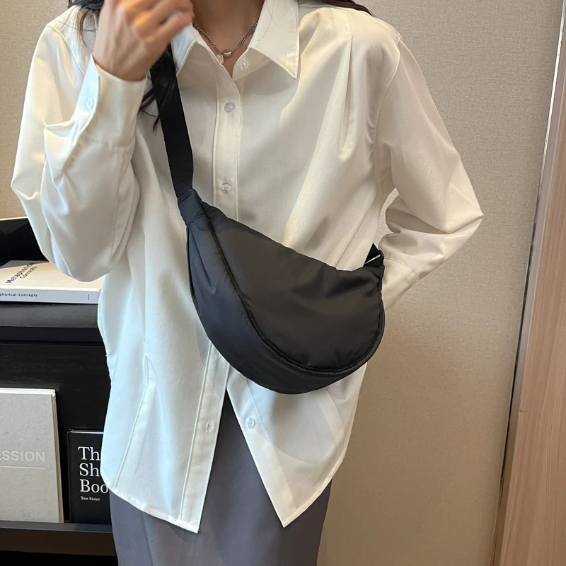 Nylon Japanese Harajuku Shoulder Bags Simple Solid Color Crossbody Bag for Girl Half Moon Canvas Messenger Bag Fashion Hobos Sac