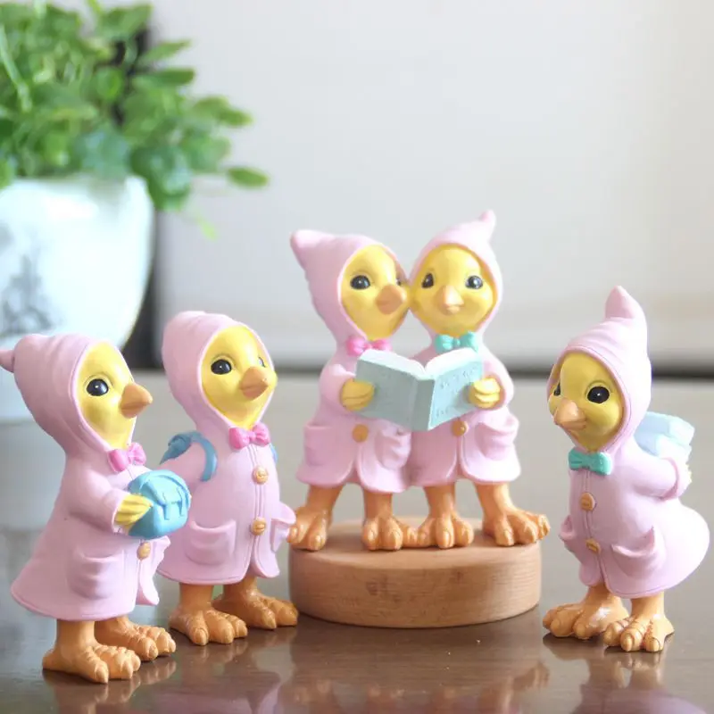 

Resin Figurines Chicken Statue Desk Decoration DeskTop Animal Home Decor Chicken Ornaments Home Decoration Accessories