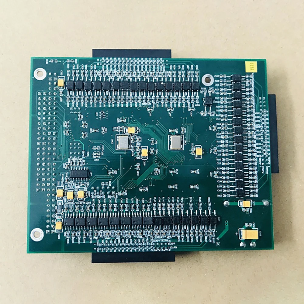 Для карты управления движением Altai PC104 ART1020 независимый 4-осевой импульсный выход