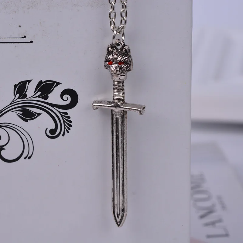 

Ювелирные изделия из фильма, винтажное ожерелье, античное серебряное ожерелье, подвеска в виде меча Старка Ланнистера, Классическая игра