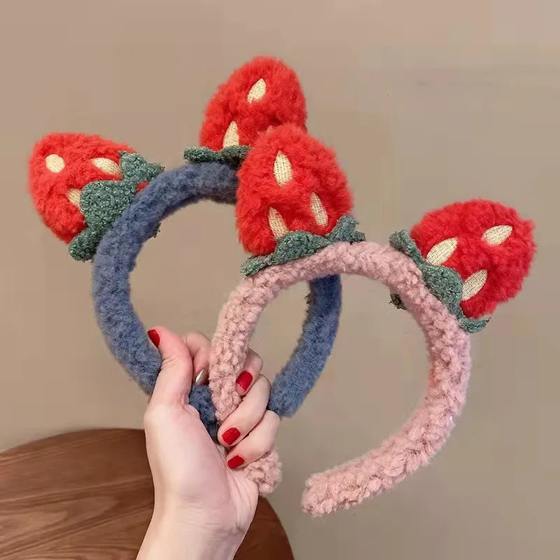 

2022 New Cute Cartoon Face Wash Makeup Strawberry Headband Daily Versatile Hair Accessories