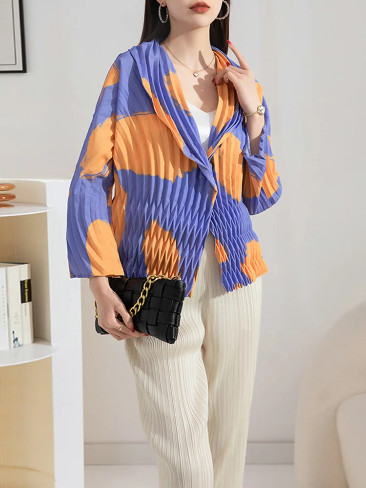 

New TVVOVVIN Spring Pleated 2023 Coat Women's Fashion Print Laple Loose Long Sleeve Button Color Block Casual Female Jacket QSWL