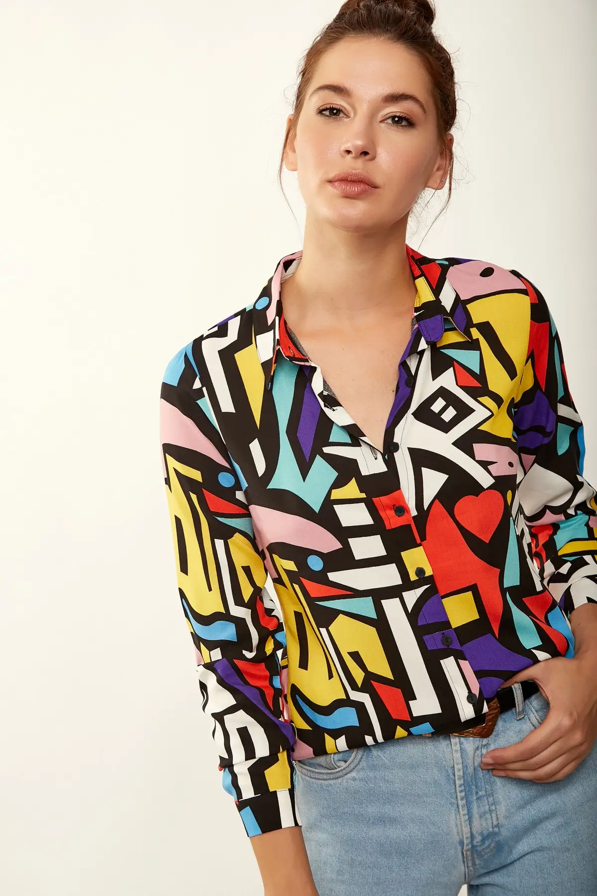 Счастье ist. Женская рубашка из крепа с графическим рисунком 3721 DD00138| |