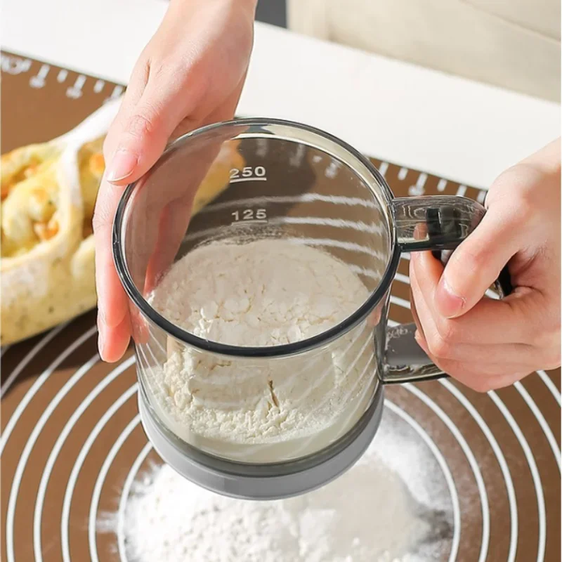 

Flour Sifter Semi-automatic Handheld Plastic Powder Sifter Kitchen Gadget Handheld Flour Filter Professional Flour Sifters