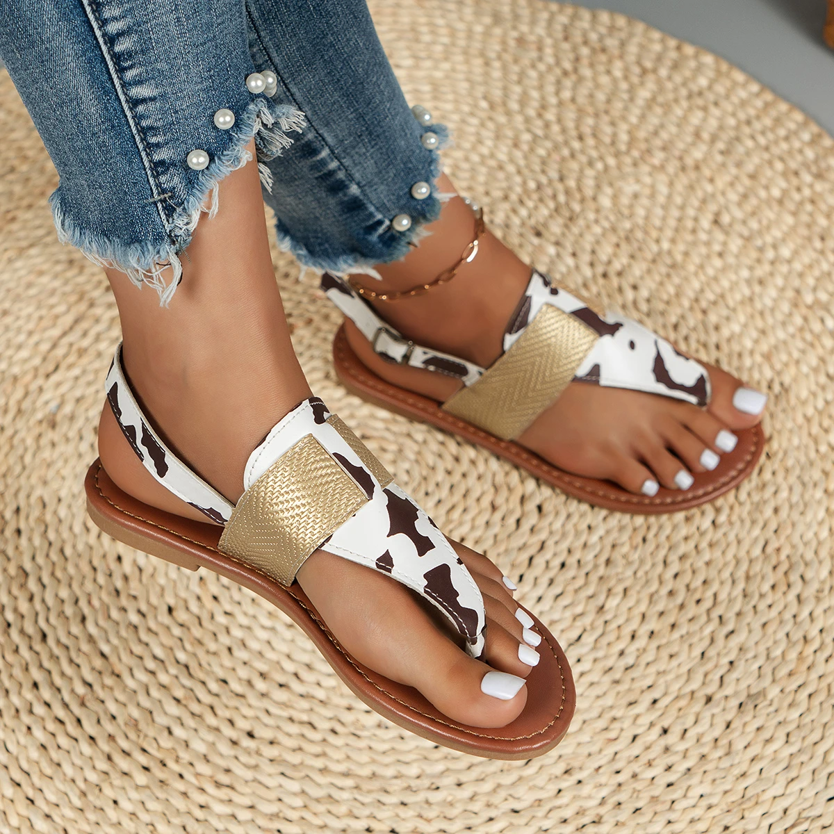 Summer Ladies Sandals 2022 New Fashion Gladiator Sandals, Flat Casual Women's Shoes Outdoor Beach Flip Flop Sandals Solid Color