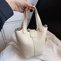 2022 summer famous brand pu leather totes womens designer handbags short handle luxury brand shoulder crossbody sling bags