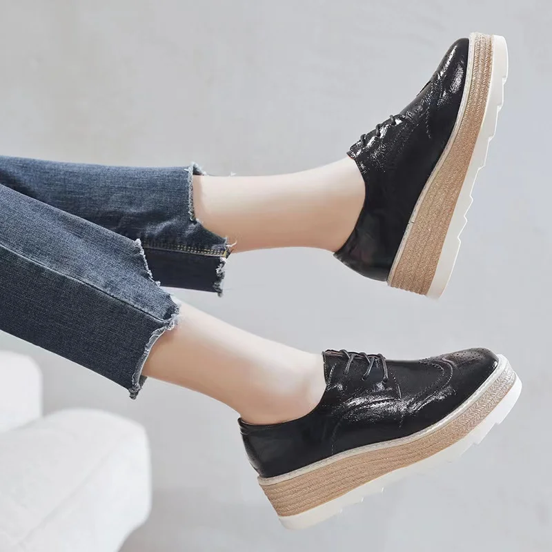 Patent Leather Women Platform Oxfords Brogue Flats Shoes Lace Up Square Toe Brand Female Footwear Shoe For Women Creepers Silver