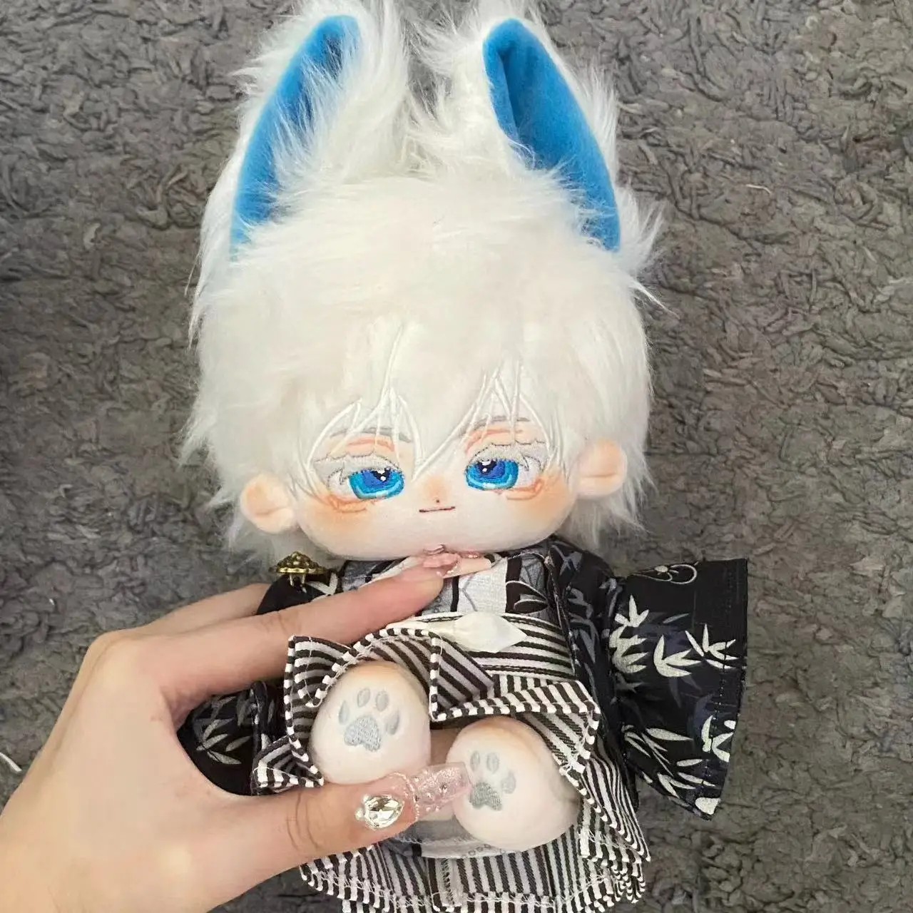 

Anime Jujutsu Kaisen Satoru Gojo 20cm Cosplay Cartoon Animal Ear Plush Body Change Clothes Cartoon Cotton Plushie Gift