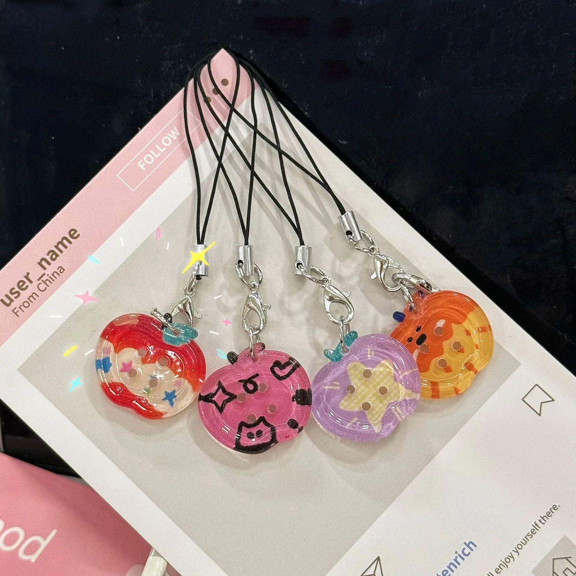 Фото Милые подвески для телефона на пуговицах, подвеска Kawaii, новые чехлы для Airpods 4, IPhone 16, мини-подвески, аксессуары для школьной сумки, Корея №3