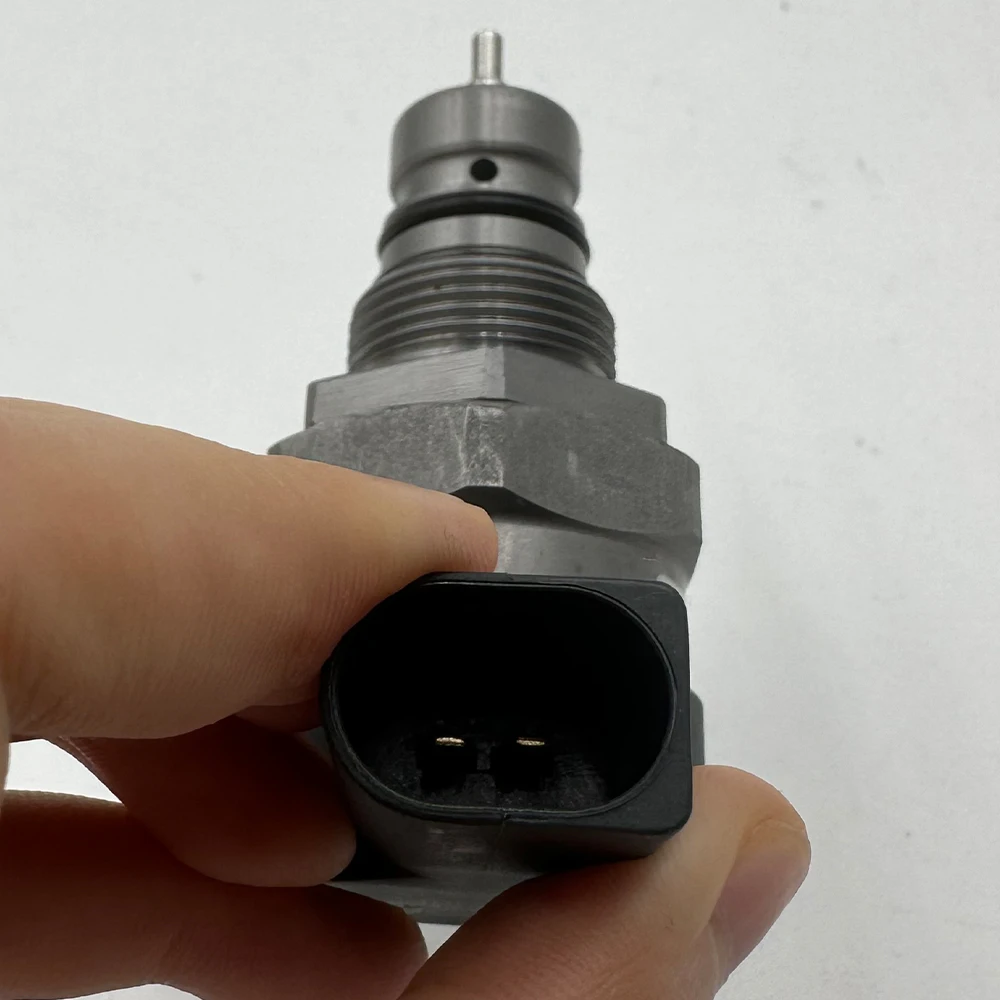 Высококачественный топливный рельсовый клапан 0281006430 0281006431 для AUDI A4 A6 A7 A8 Q5 Q7 AMAROK