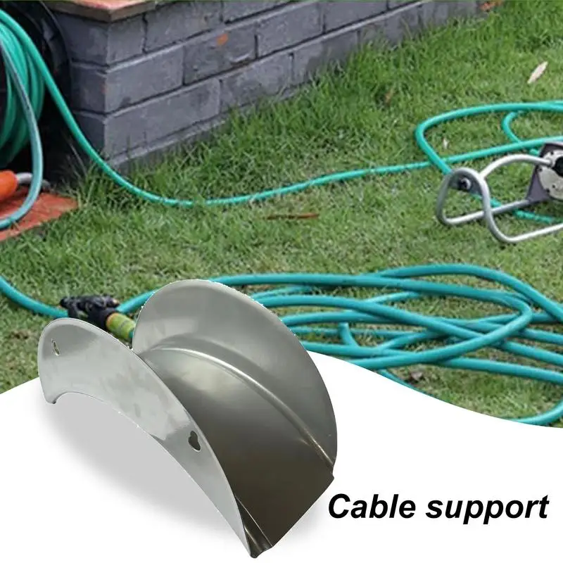 Металлический стеллаж для хранения водяных шлангов