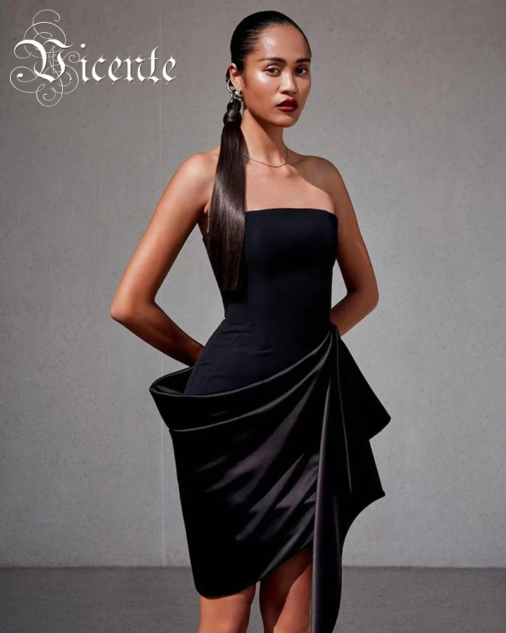 

VC Women Sexy Strapless Black Mini Dress Slim Sleeveless Club Party Celebrity Dress 2023 Summer New