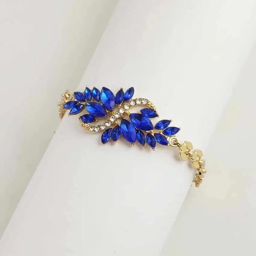 

2023 new fashion European and American explosive bracelet for woman gift