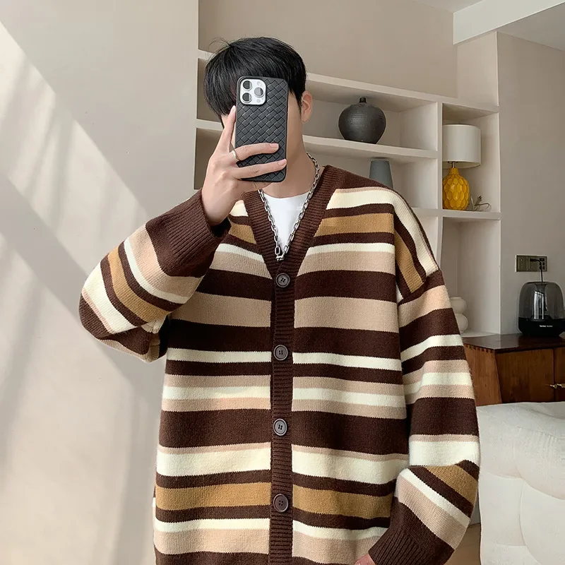 Вязаный кардиган с v-образным вырезом для мужчин утолщенный повседневный стиль