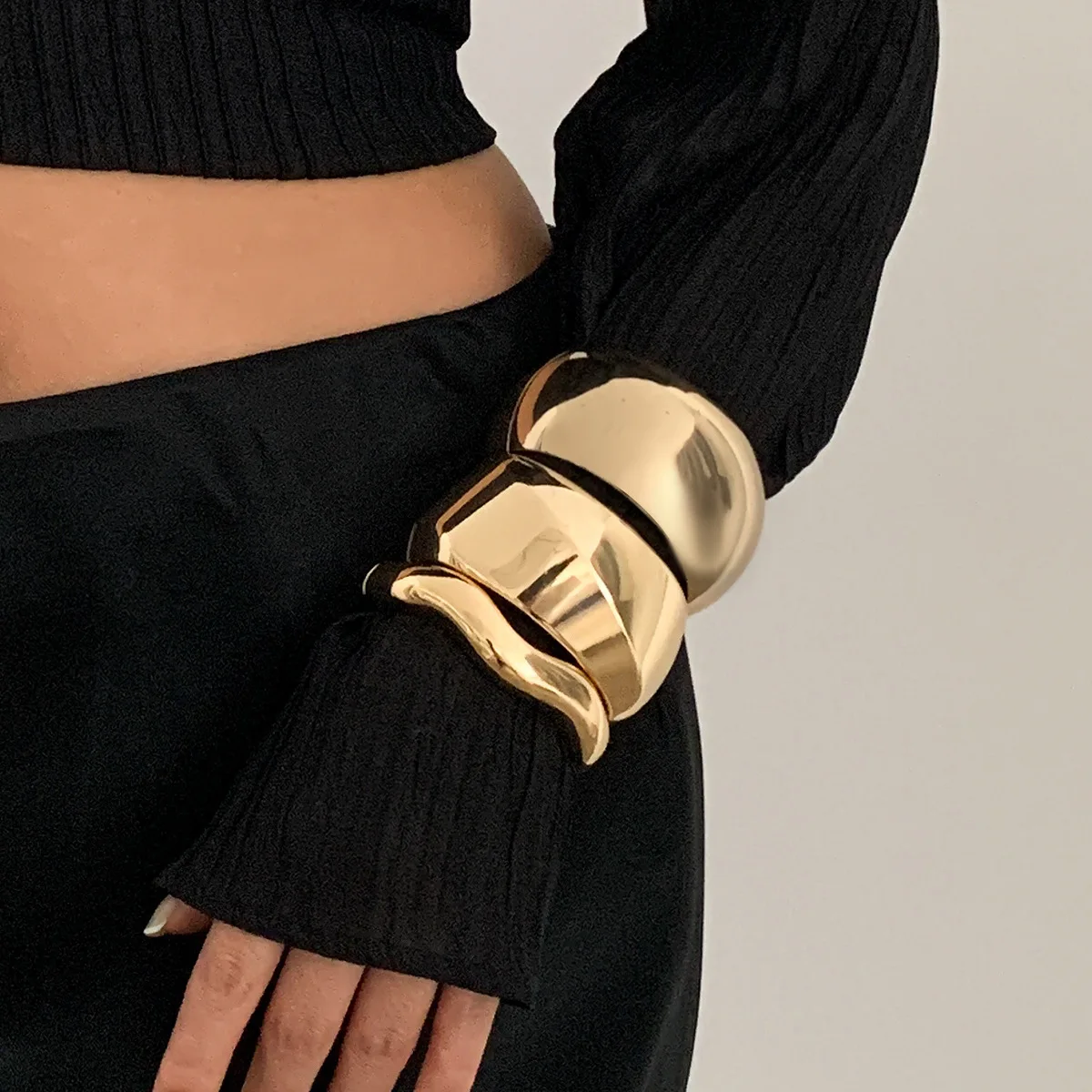 Ins стиль асимметричный гладкий браслет овальной огранки для женщин простой