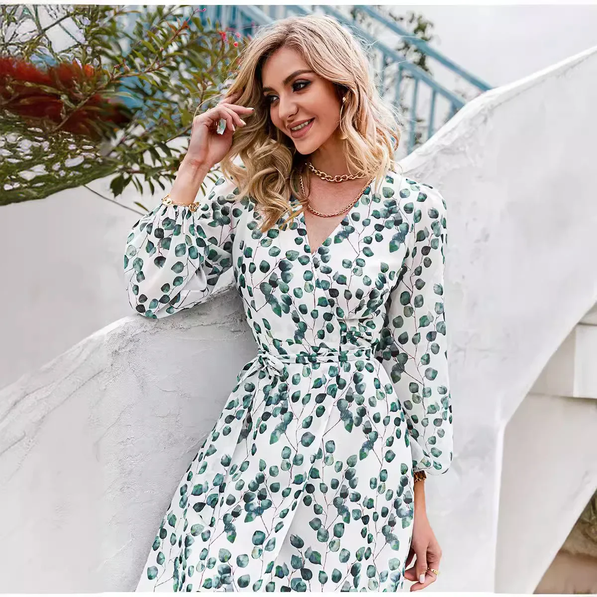 Женский корсет с длинным рукавом и принтом ТРАПЕЦИЕВИДНОЕ ПЛАТЬЕ в виде зеленых