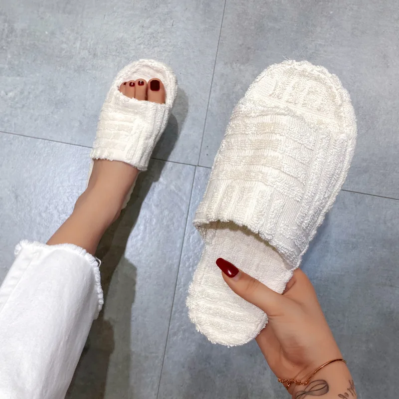 2022 Women New Home Slippers One-word Thick-soled Warm Furry Women Shoes Embossed Cotton Drag Outdoor All-match Casual Slippers