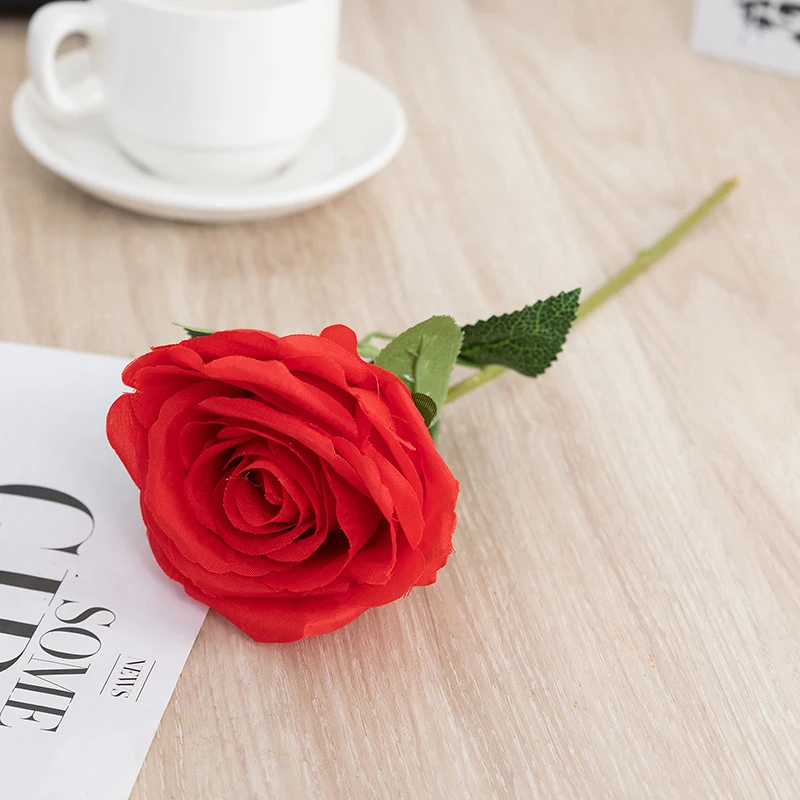 

Искусственная красная или синяя шелковая Роза для украшения свадебной вечеринки