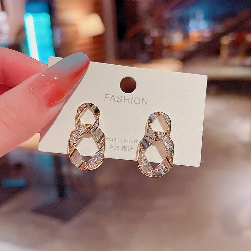 

2022 Korean S925 Silvers Copper Zircon Shining Geometry Pendant Earrings Wholesale Jewellery for Woman Metal Earrings Fashion