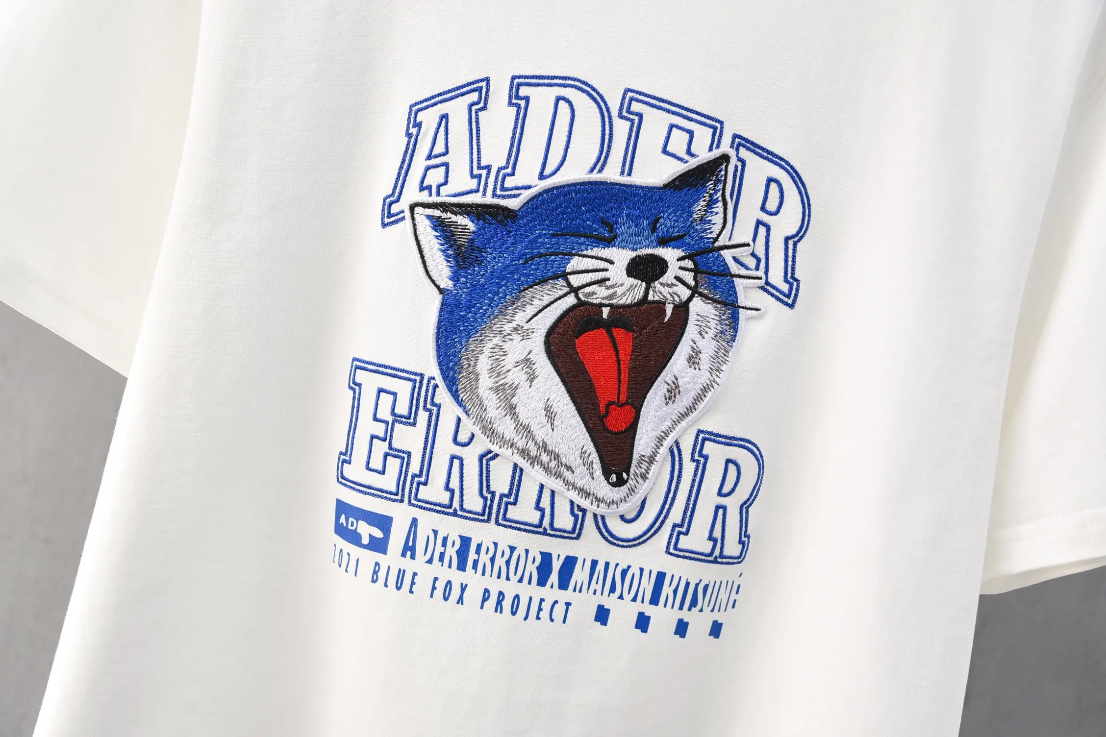 Высококачественные корейские брендовые футболки 1:1 с коротким рукавом вышивкой