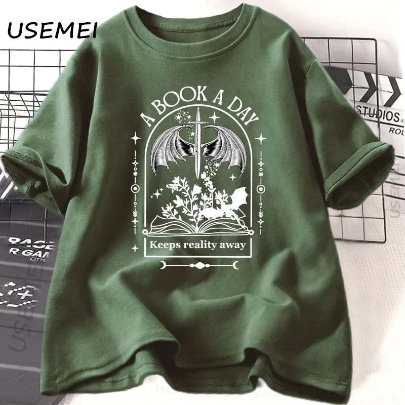 Футболка PRETTLY A Day Dragon Bookish