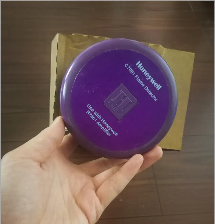 Ультрафиолетовый детектор пламени Honeywell C7061 в США/Ультрафиолетовый