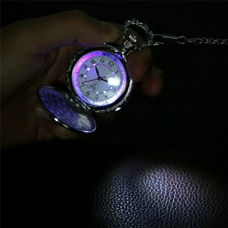 Фото Серебряные светящиеся LED-часы в стиле СССР с серпом и молотом, кварцевые карманные часы, эмблема России, коммунизм, с цепочкой FOB, сувенир №1