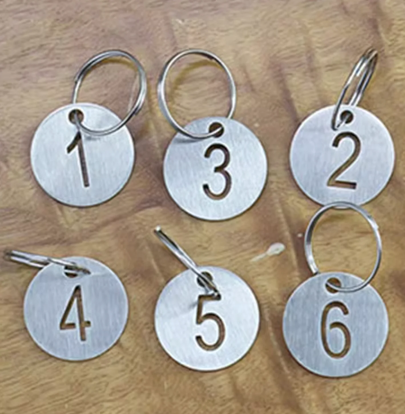 

50pcs(number 1-50)Diameter:30mm Stainless steel Number Plate hollowed Water Cup Key Mark Circular Plate