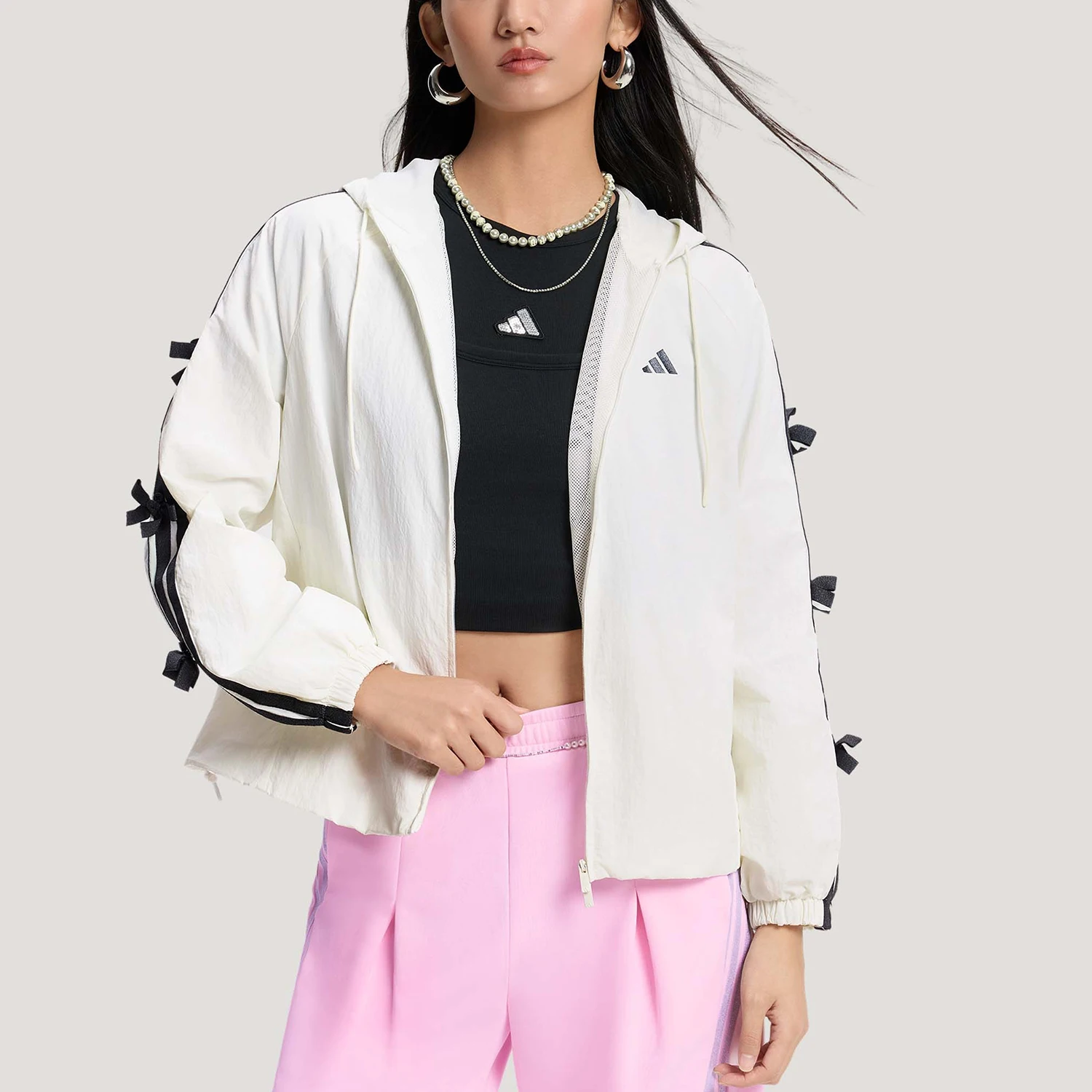 Фото Оригинальная женская куртка с бантом Adidas DCE WV LL JKT KR7602 №1