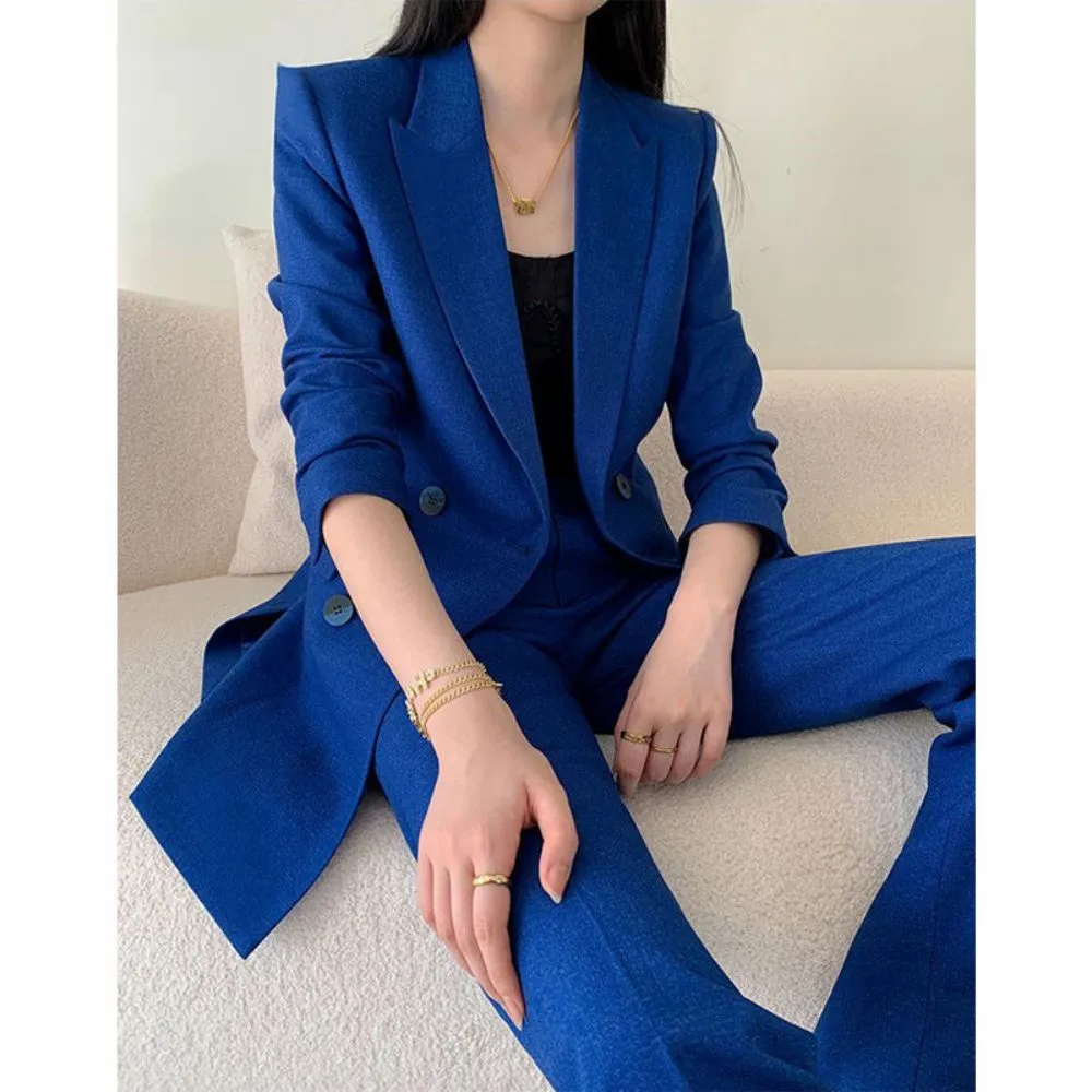 Рисунок 6 - Женский брючный костюм из двух предметов