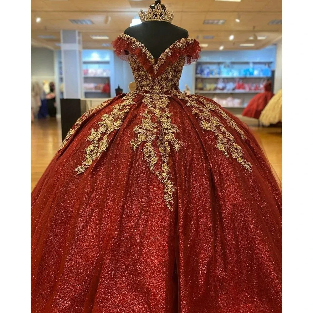 

Burgundy Charro Quinceanera Dresses Ball Gown Off The Shoulder Sequins Appliques Puffy Mexican Sweet 16 Dresses 15 Anos
