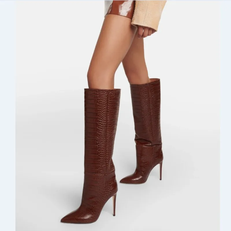 Женские сапоги до колена из змеиной кожи