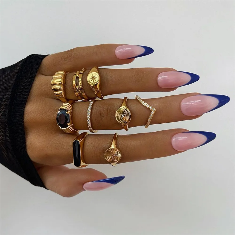 

9pcs/set New Fashion Punk Gothic Snake Heart Ring Set for Women Vintage Gold Color Retro Rhinestone Charm Finger Ring Jewelry
