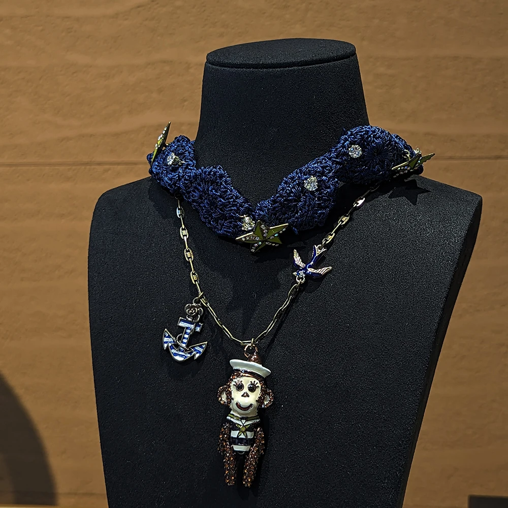 

Amorita boutique Retro fashion monkey design pendant necklace