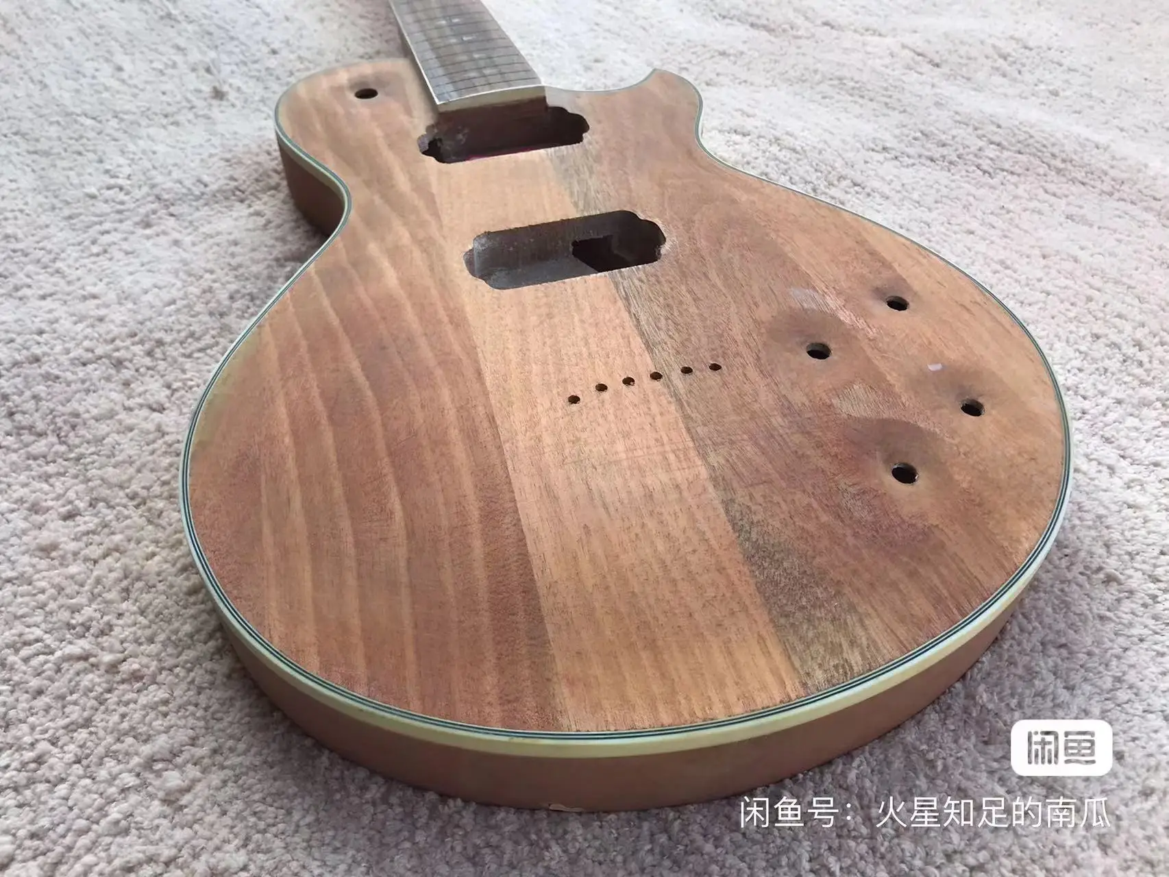 Электрическая гитара без Hardwares