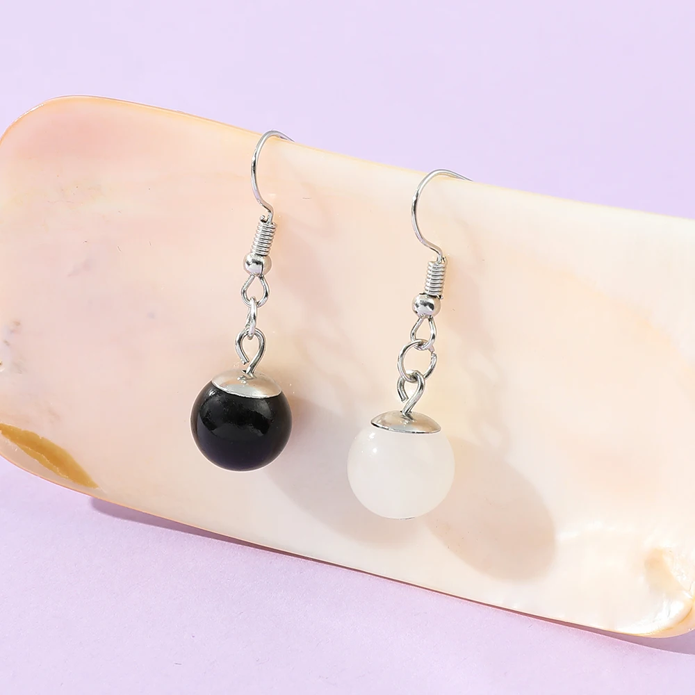 

Anime Genshin Impact Cosplay Jewellery Figure Qiqi Earrings Fashion Asymmetrical Beads Pendant Stud Earrings