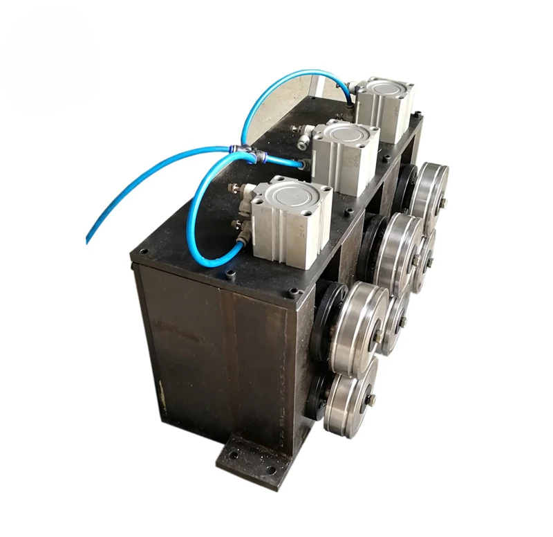 Ципан пневматический трехгрупповый подающий роликовый фидер ручной ролик