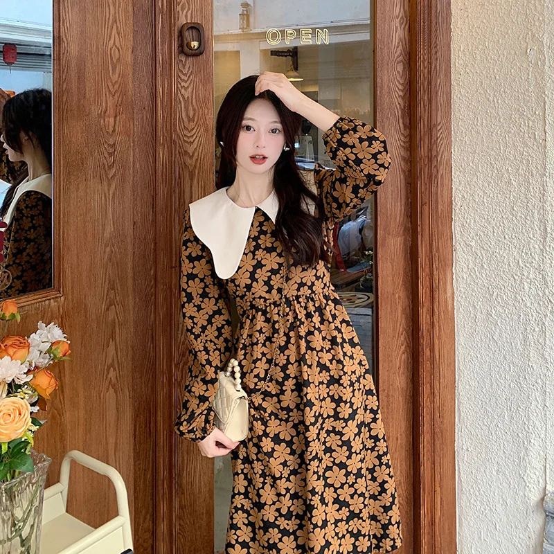 

Платье женское ТРАПЕЦИЕВИДНОЕ во французском стиле, с круглым вырезом и длинными рукавами-фонариками, юбка с завышенной талией и цветочным ...