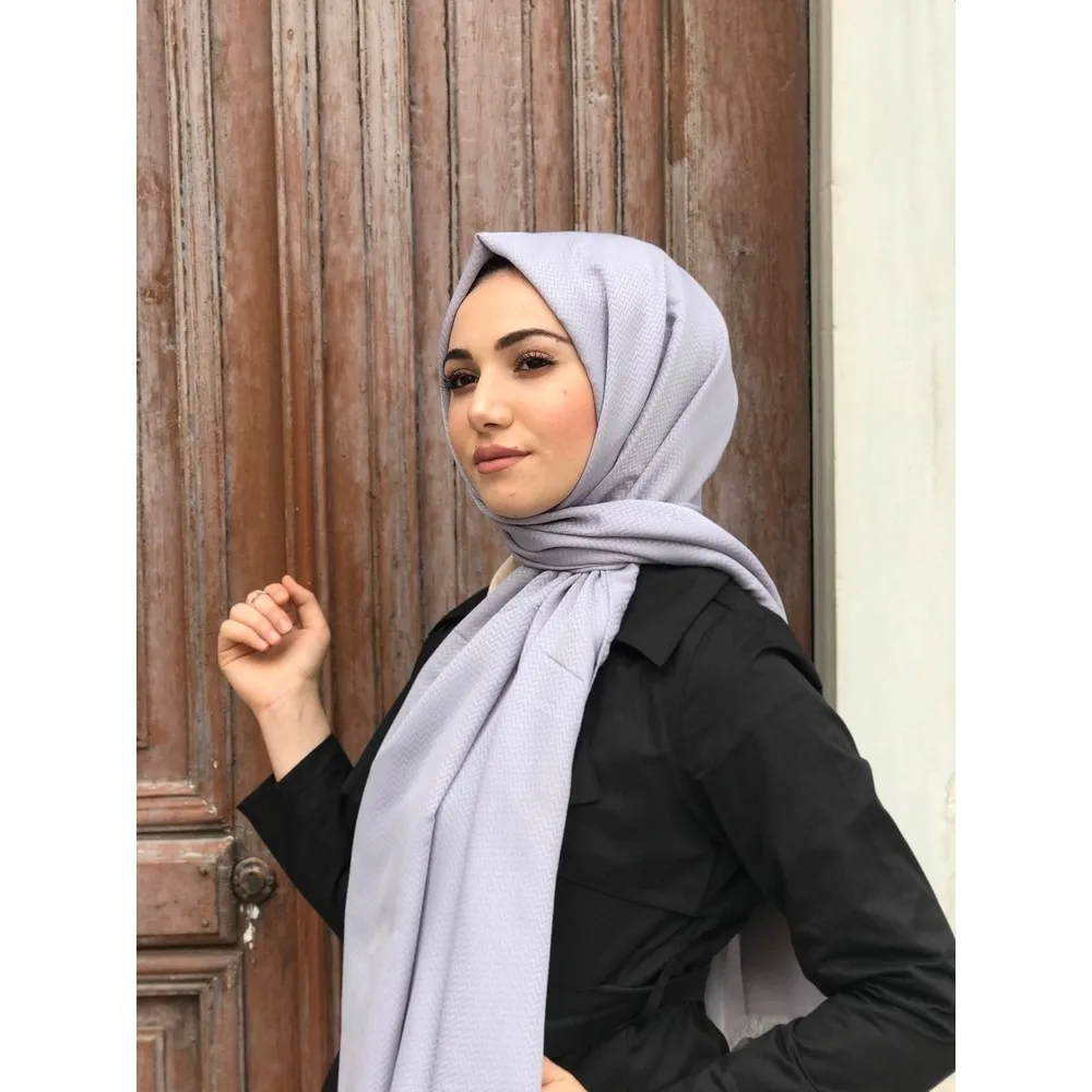 

Шаль с узором в виде шеврона 75x180 см