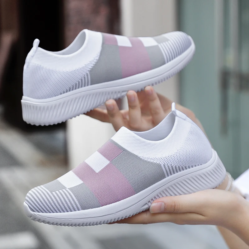 Women's Walking Shoes Fashion Slip-On Lightweight Breathable Flat Comfort Sneakers Geometric Lattice Checkered Casual Shoes