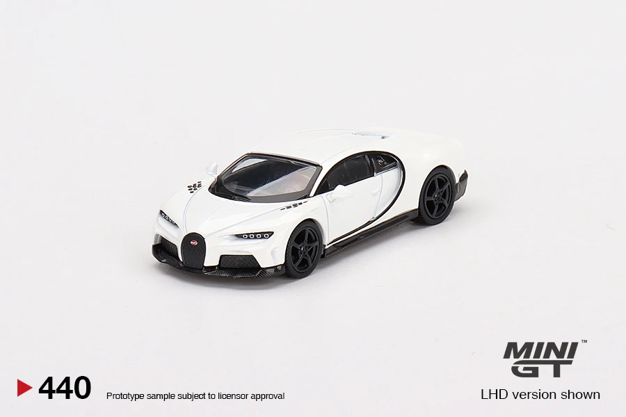 

Minigt 1/64 MGT00440 Chiron Super Sport White Diecast Model Car Collection Limited Edition Hobby Toys