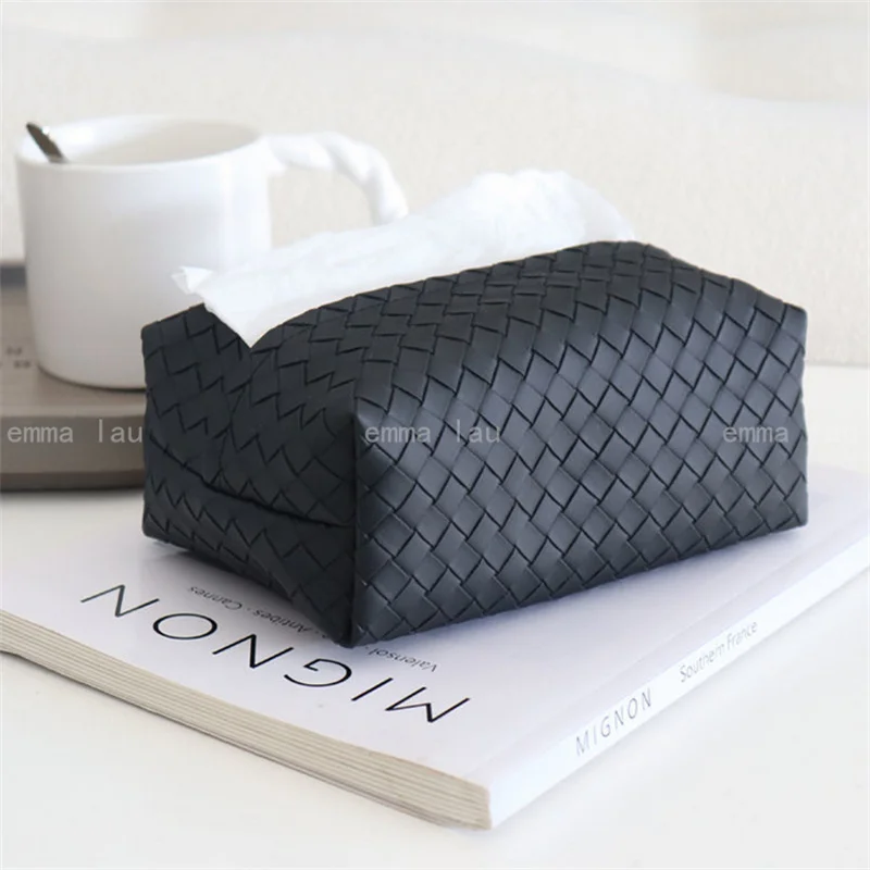 

Кожаная коробка для салфеток