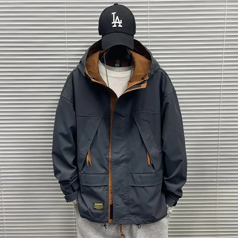 

Новинка весны мужская куртка с капюшоном мужская Свободная куртка в Корейском стиле Модный Универсальный повседневный комбинезон с вышивк...