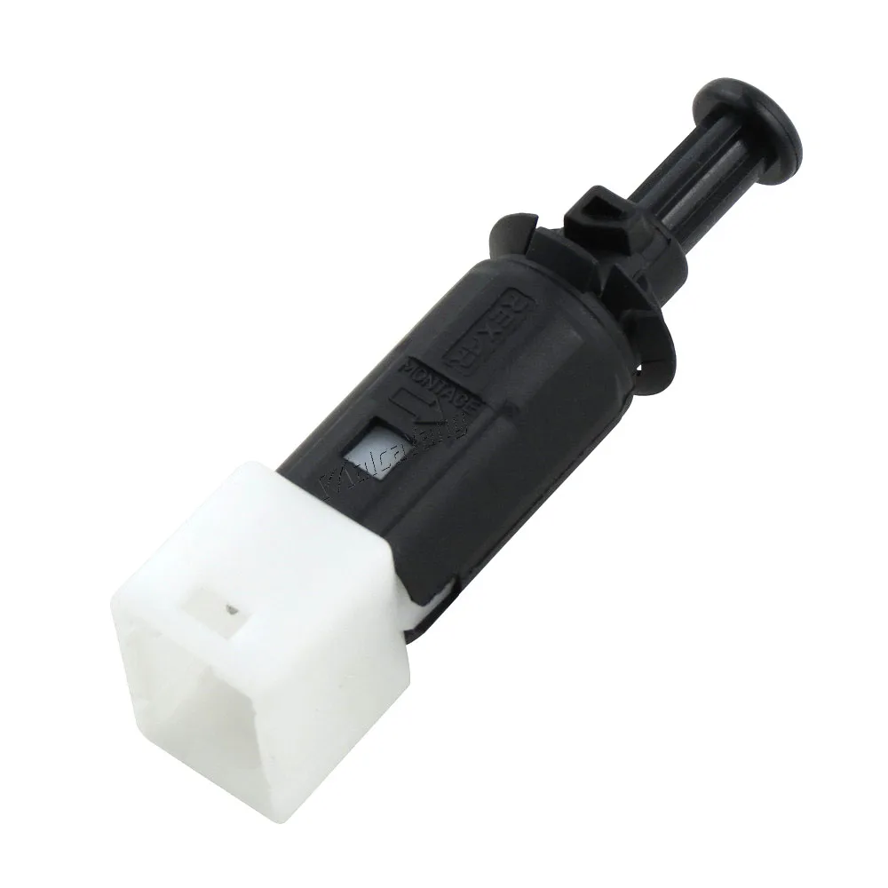 

Brake Light Switch For Nissan Kubistar Primastar Opel Movano Vivaro Renault Clio Espace Mitsubishi 7700414988 454 545 02 14