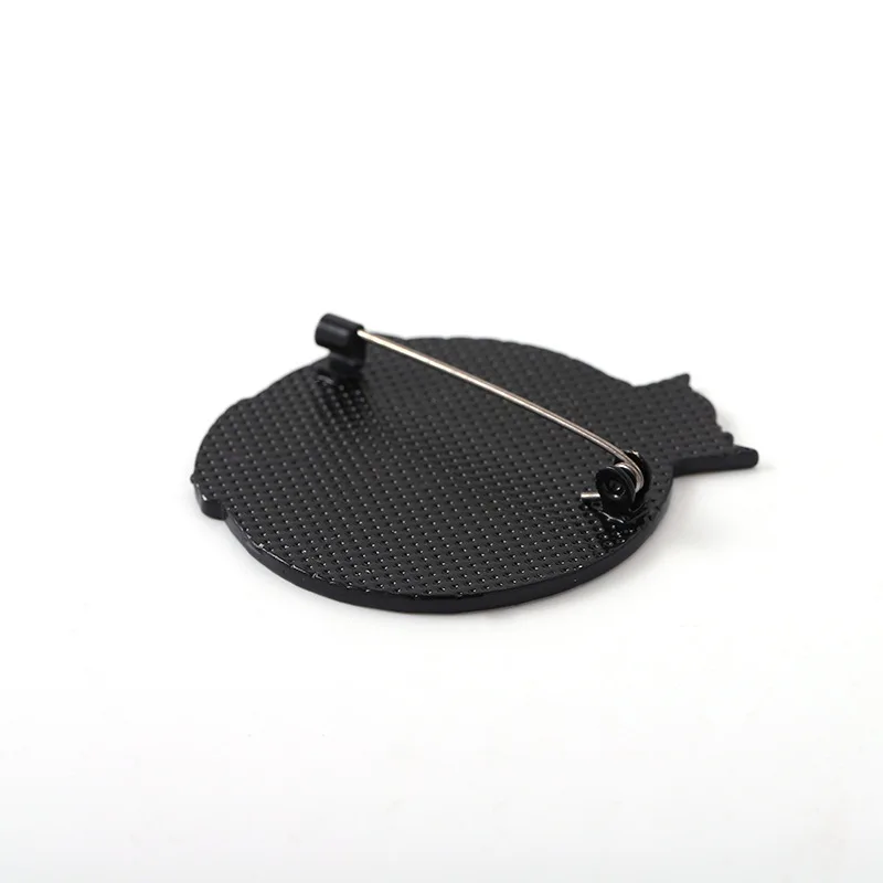 Творческая модная Значок эмалированного меча Картун аниме Корона мужской и женской Брошь Деним Сумка Значки Подарочные аксессуары для поклонников друга.