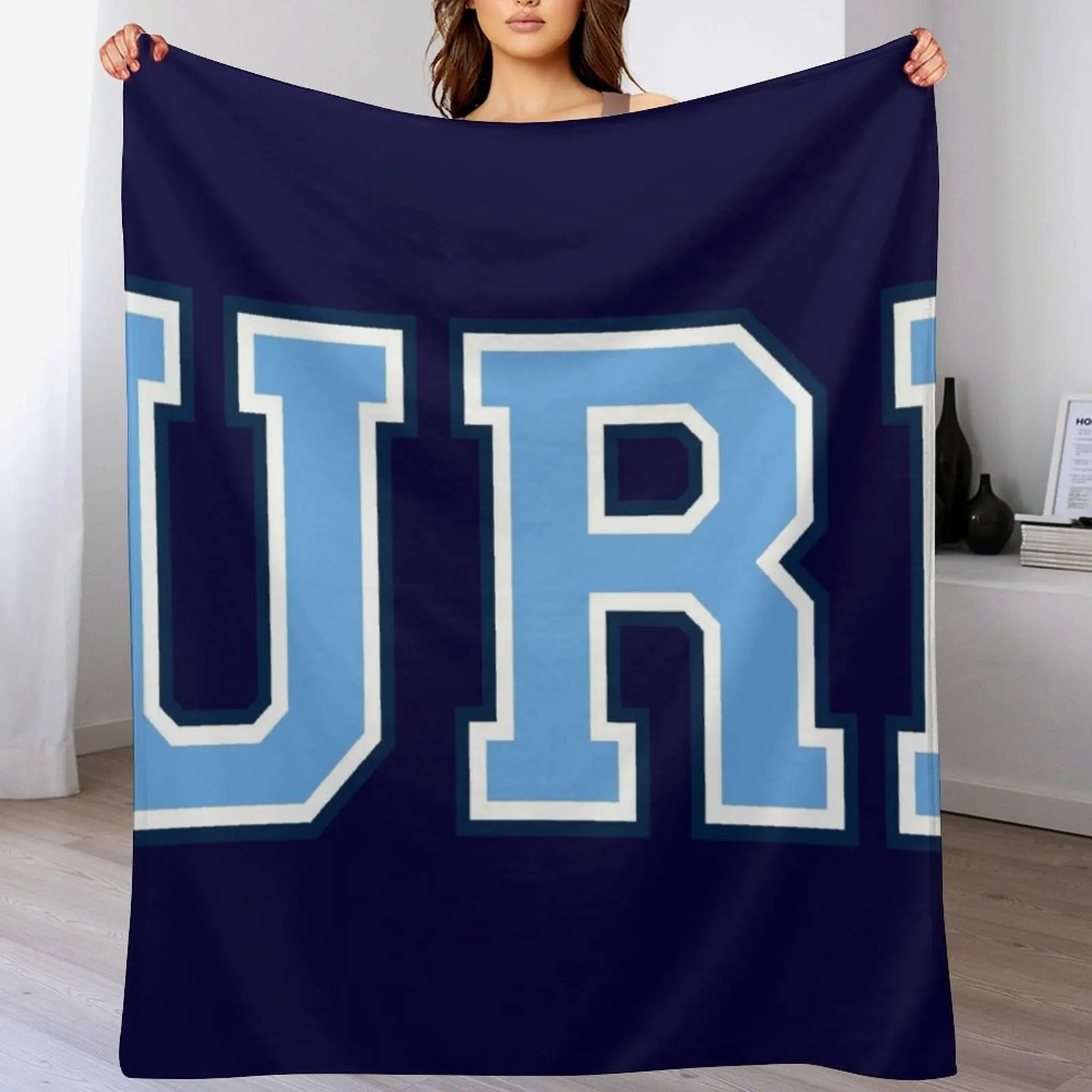 Voi - шрифт колледжа Плед Покрывало Пледы для перемещения