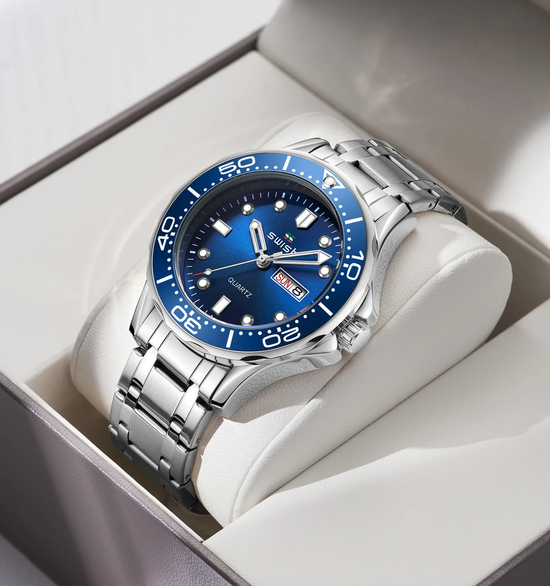 2023 Europe and the United States popular table waterproof luminous quartz double calendar movement men's watch a piece of hair