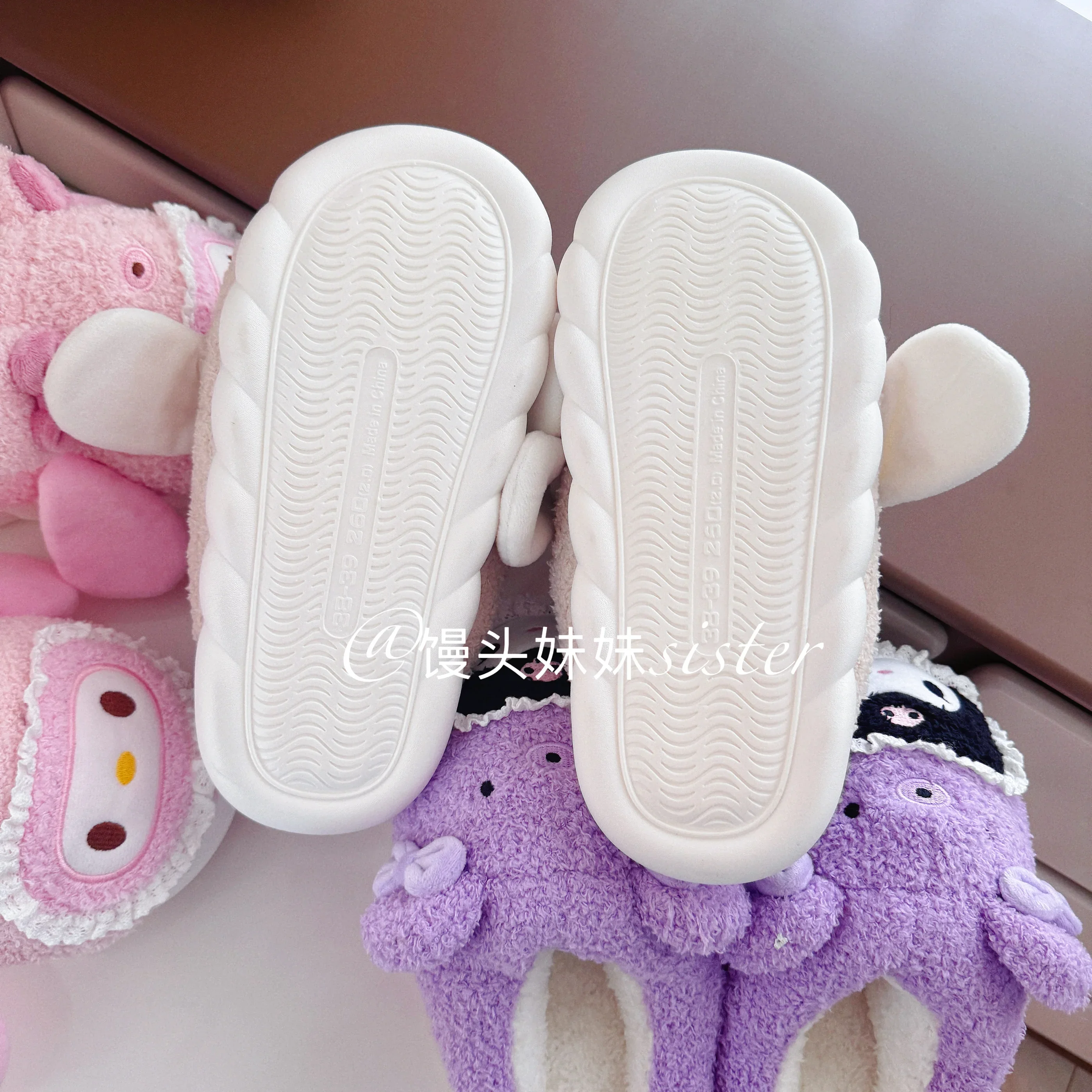 Теплая домашняя хлопковая обувь удобная Kuromi My Meldoy тапочки Hello Kitty на толстой