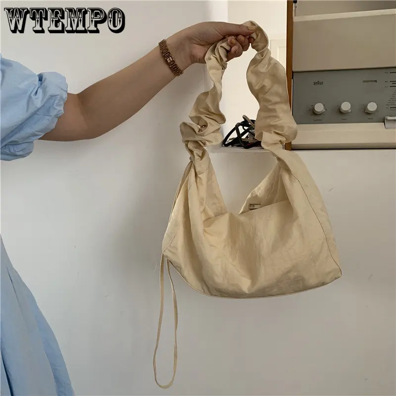Solid Color Wrinkle Hobos Nylon Totes Shoulder Bags for Women Personalized Pleated Drawstring Lady Bag Female Commuter Handbag