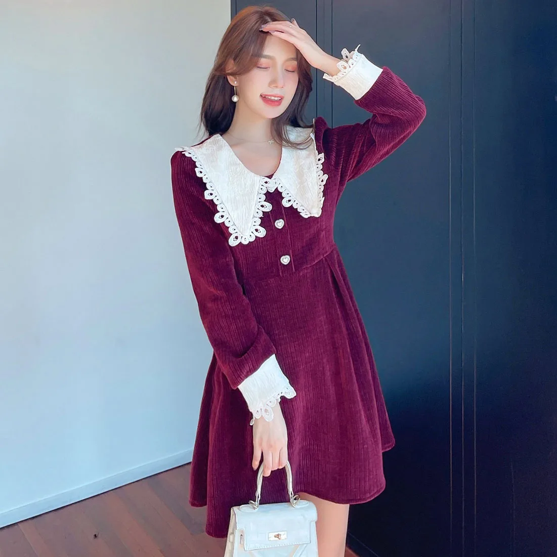 

Новый Зимний темпераментный социалитовый шиньон с цветной куклой на новый год Рождество Талия платье с длинными рукавами